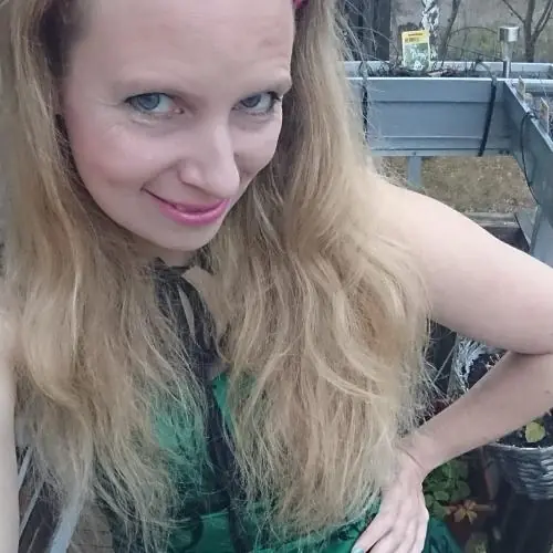 blondesgift54 image 0