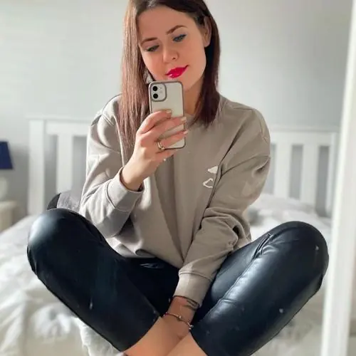 swenjanlou image 1